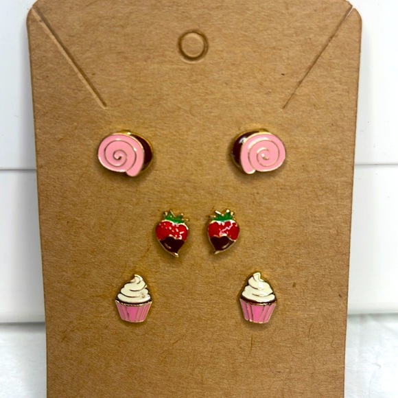 Set of 3 dessert earring studs! - Picture 3 of 6